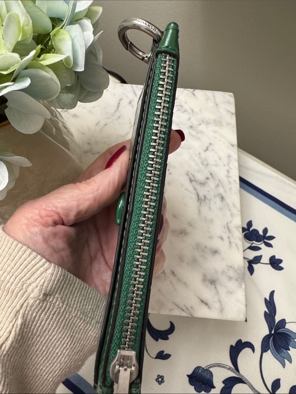 Coach Emerald Croc-Embossed Leather Card Wallet - Picture 5 of 9